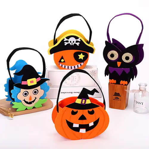 Quà Tặng và Trang Trí Halloween Tùy Chỉnh